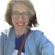 Profesora licenciada en Filología Hispánica, imparte clases a todos los niveles